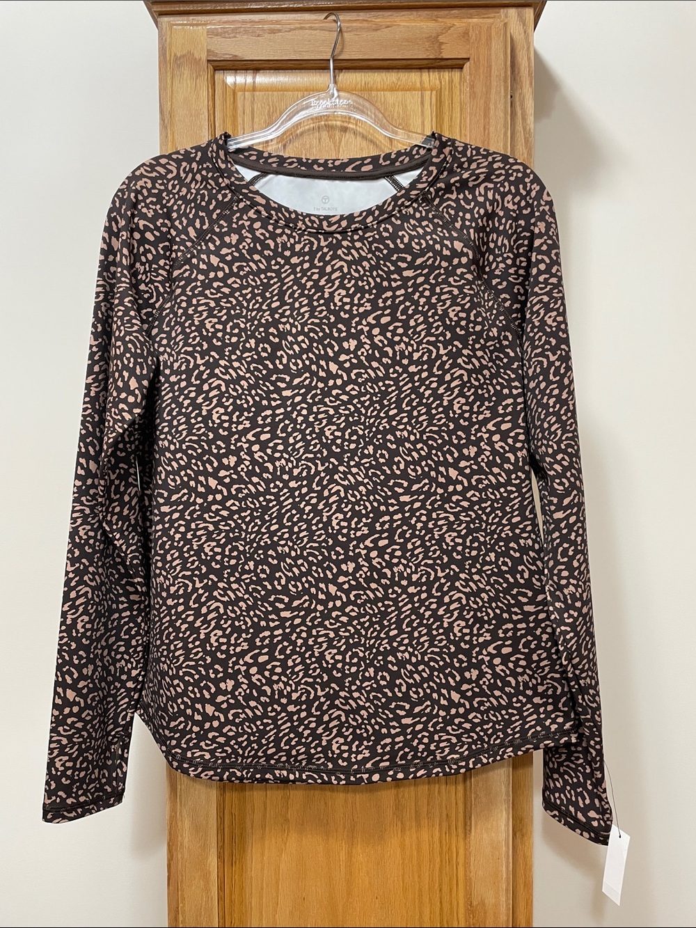 T by Talbots Long-Sleeve Leopard Crew Neck Top - Tan and Brown Size Medium NWT